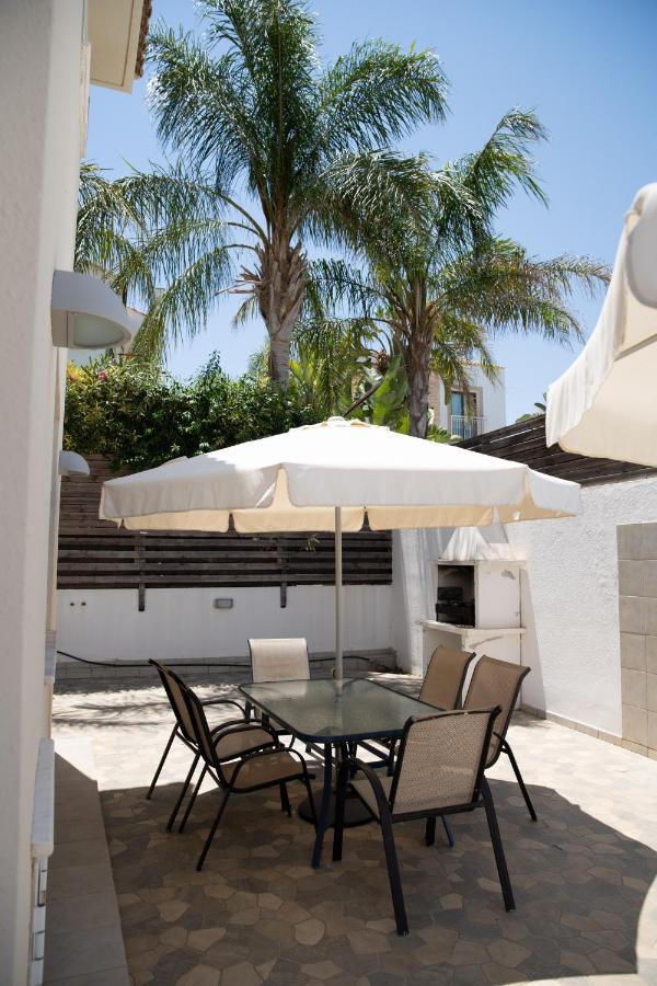 Fig Tree Villa Ekaterina 3 Bdrm Protaras Dış mekan fotoğraf